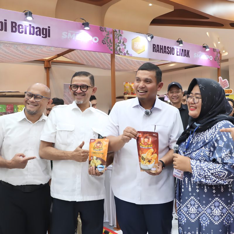Produk Cimeler bersama mitra di Pertamina SMEXPO